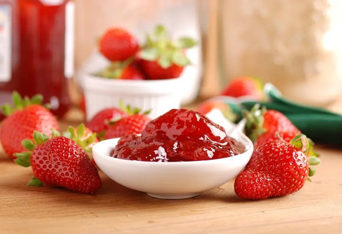 Конфитюр "Клубничный вкус" Лидер гомогенный 12,5кг ведро